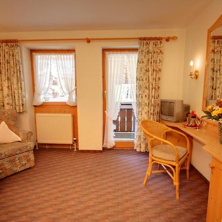 Hotel Adler Garni ヒルシュエック エクステリア 写真