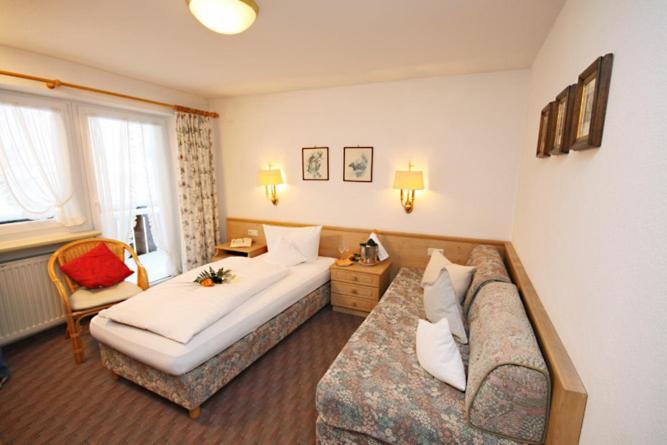 Hotel Adler Garni ヒルシュエック エクステリア 写真
